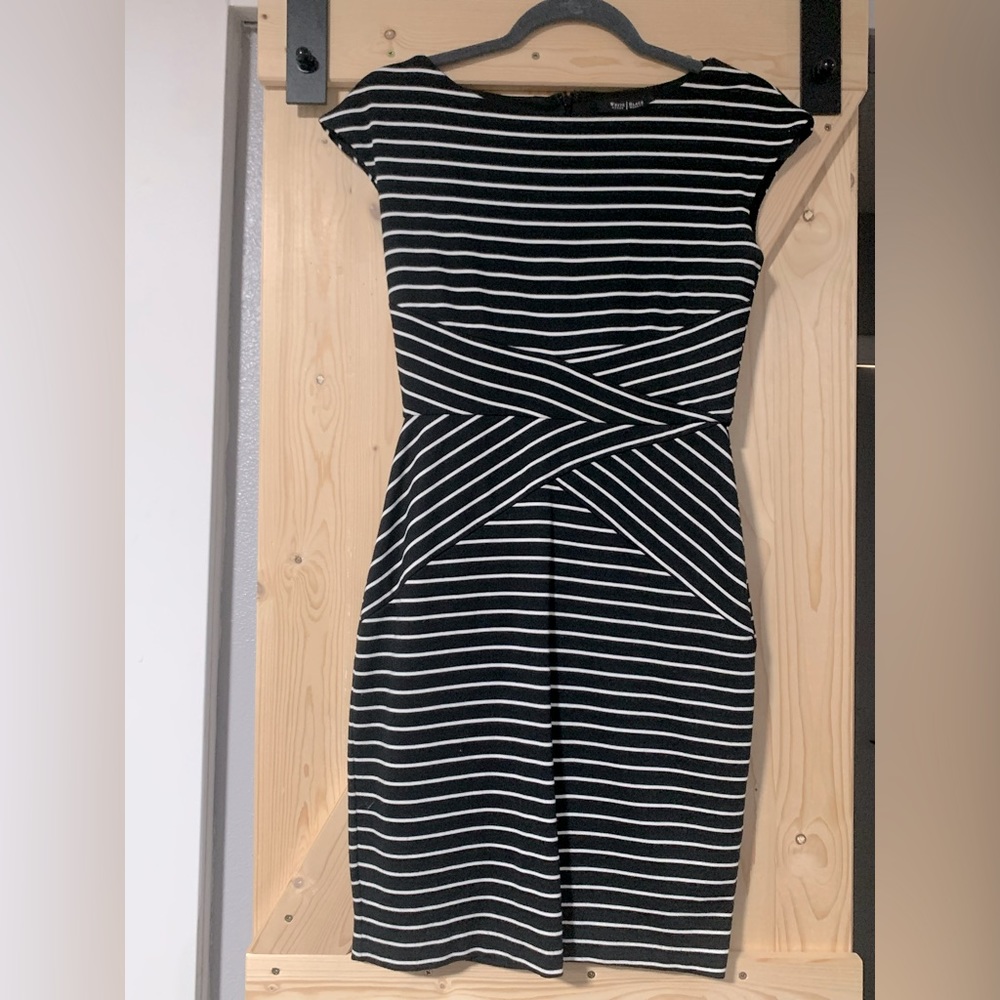 Women’s dress - White House Black Market - Size 0